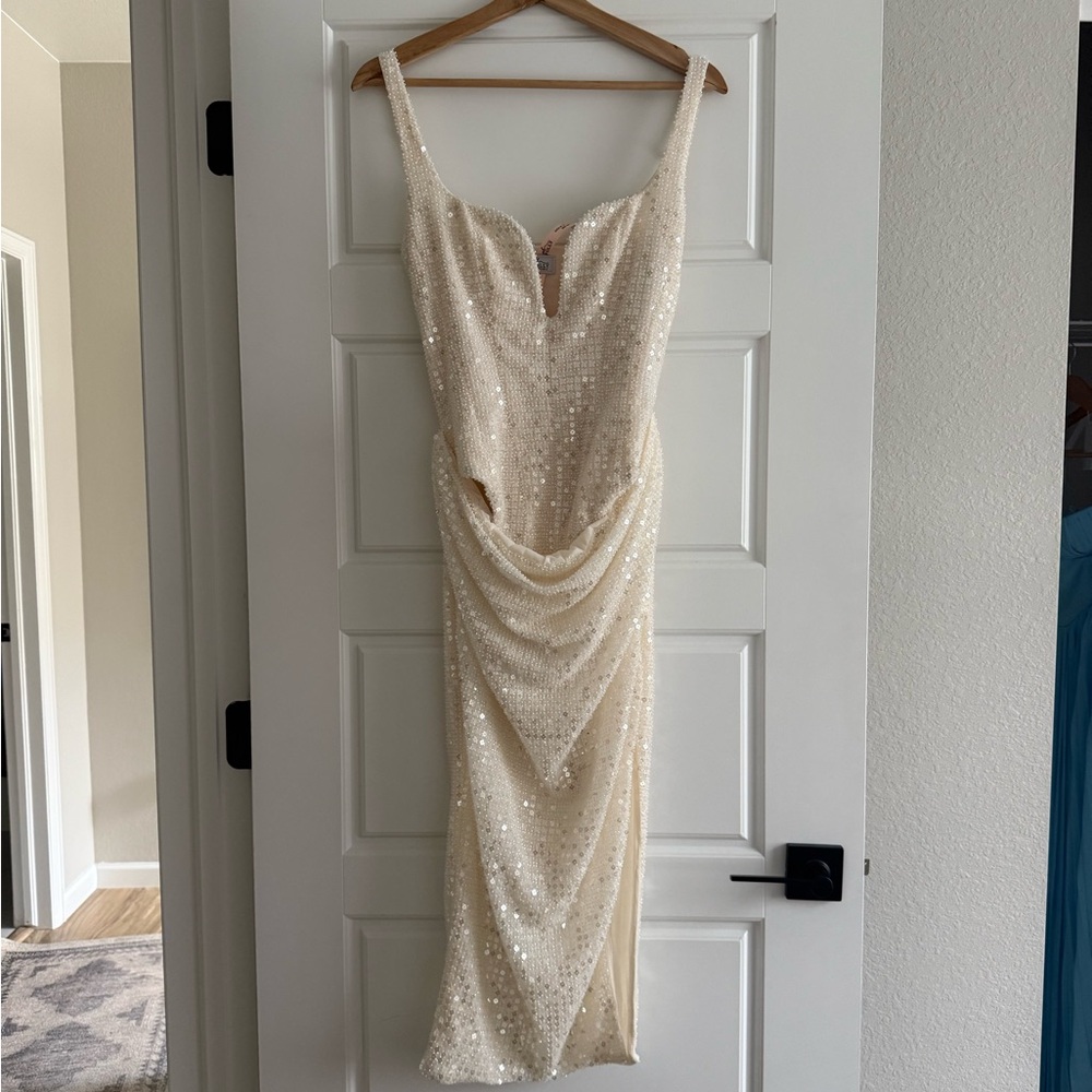 Oh Polly Gold Ruched Sweetheart Midi Dress